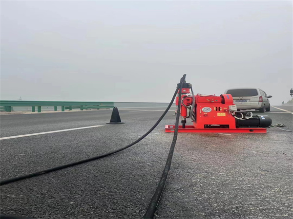 岱岳马路路基路面开裂下沉注浆加固灌浆