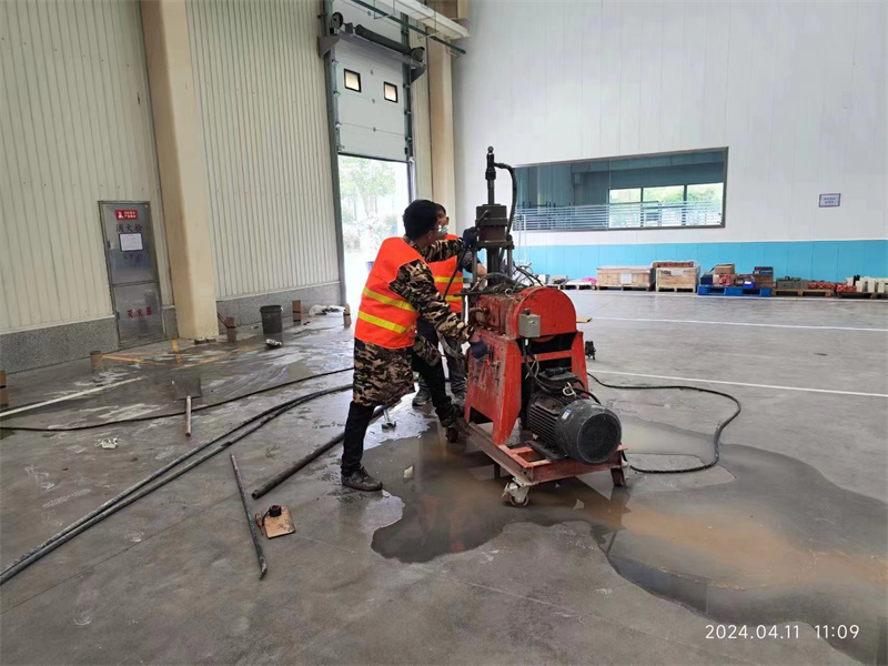 岱岳厂房地面下沉塌陷注浆加固施工